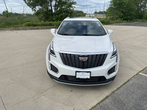 Used 2026 Cadillac XT5 Premium Luxury w/ Driver Assist Package AWD/4WD image 2
