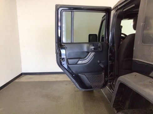 Used 2016 Jeep Wrangler Unlimited Sport AWD/4WD image 13
