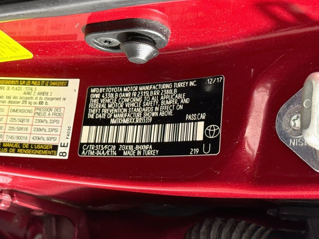 Used 2018 Toyota C-HR XLE FWD image 39