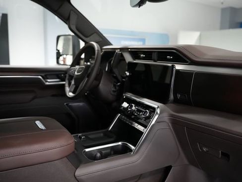 New 2026 GMC Sierra 2500 Denali w/ Denali Reserve Package image 22