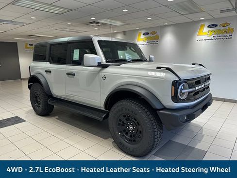 New 2026 Ford Bronco Outer Banks w/ Sasquatch Package AWD/4WD image 1