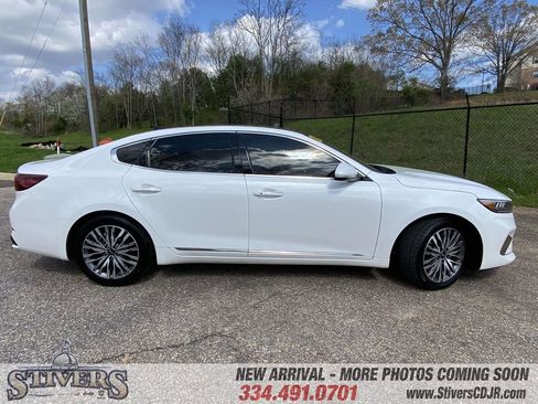 Used 2020 Kia Cadenza Technology image 42