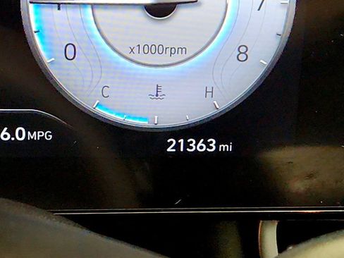 Used 2024 Hyundai Elantra SEL FWD image 14