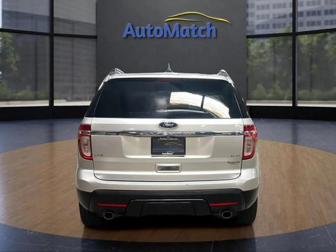 Used 2012 Ford Explorer XLT AWD/4WD image 10