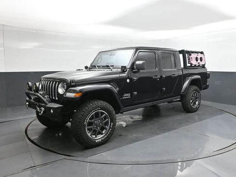 Used 2020 Jeep Gladiator Overland image 1