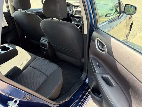 Used 2019 Nissan Sentra SR FWD image 16