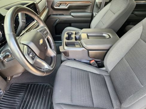 Used 2023 Chevrolet Silverado 1500 LT AWD/4WD image 12