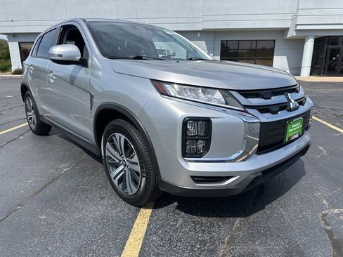 Used 2024 Mitsubishi Outlander Sport SE image 4