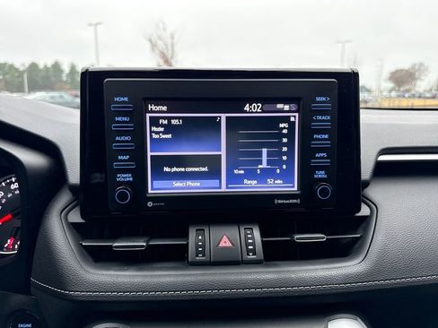 Used 2021 Toyota RAV4 XLE Premium image 23