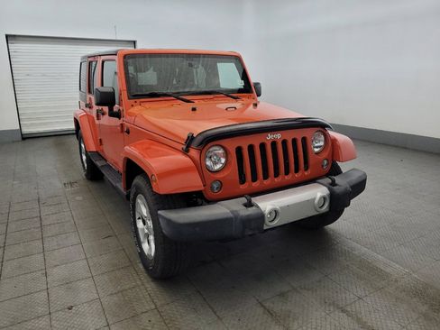 Used 2015 Jeep Wrangler Unlimited Sahara AWD/4WD image 14