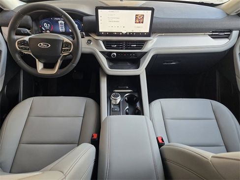 New 2025 Ford Explorer Active w/ Active Comfort Package image 19