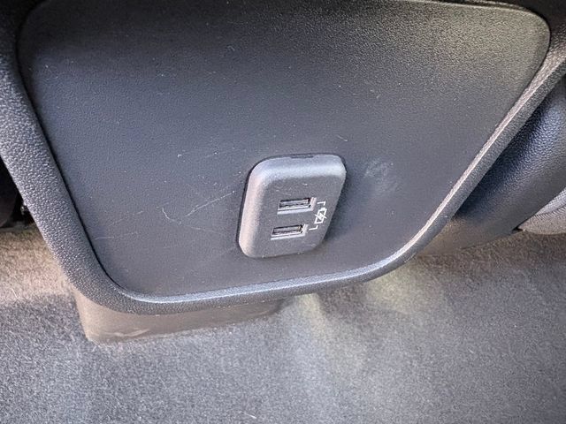 Used 2023 Chevrolet Equinox LT w/ Driver Convenience Package AWD/4WD image 10