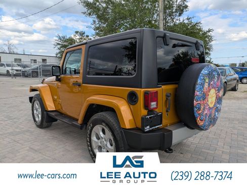 Used 2014 Jeep Wrangler Sahara w/ Connectivity Group AWD/4WD image 5