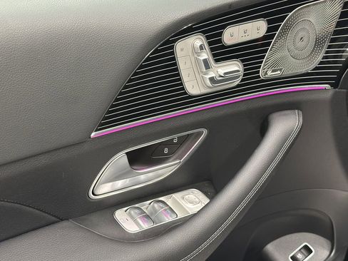 Certified 2025 Mercedes-Benz GLS 450 4MATIC w/ Pinnacle Trim Package image 11