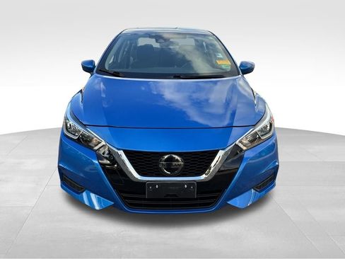 Used 2020 Nissan Versa SV FWD image 9