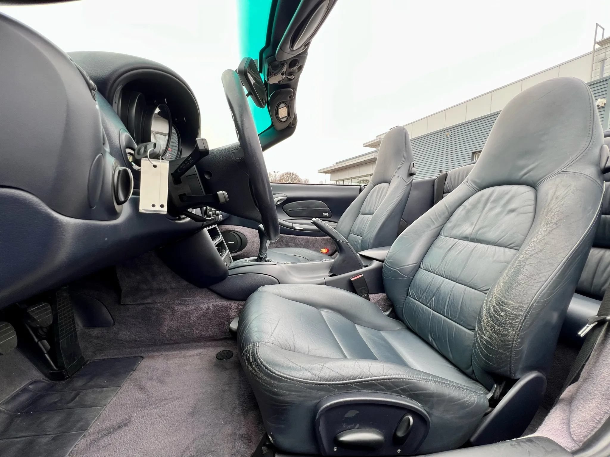 Used 2002 Porsche 911 Carrera RWD image 21