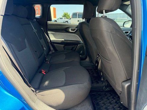 Used 2023 Jeep Compass Sport AWD/4WD image 4