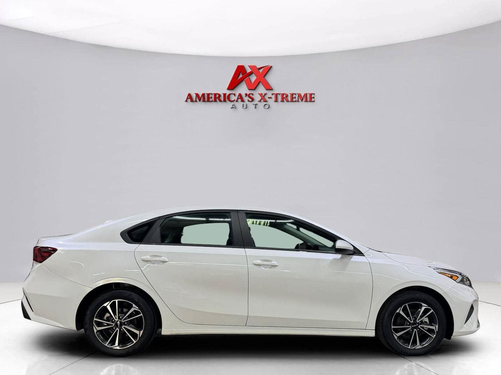 Used 2024 Kia Forte LXS FWD image 8