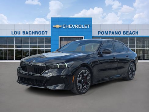 Used 2024 BMW 540i xDrive w/ Executive Package AWD/4WD image 3
