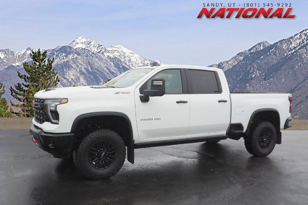 Used 2025 Chevrolet Silverado 2500 ZR2 w/ Technology Package AWD/4WD image 1