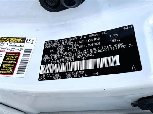 Used 2021 Toyota Highlander Platinum image 34