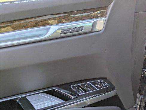 Used 2025 Cadillac Escalade Sport Platinum w/ LPO, ONYX Package image 14