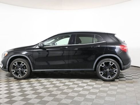 Used 2019 Mercedes-Benz GLA 250 4MATIC image 2