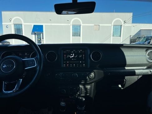 Used 2022 Jeep Wrangler Unlimited Rubicon 4xe w/ Dual Top Group image 14