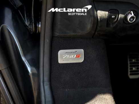 Used 2024 McLaren 750S Spider image 34