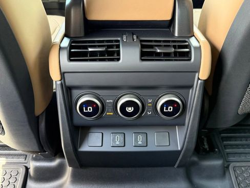 New 2026 Land Rover Defender 110 X-Dynamic SE image 37