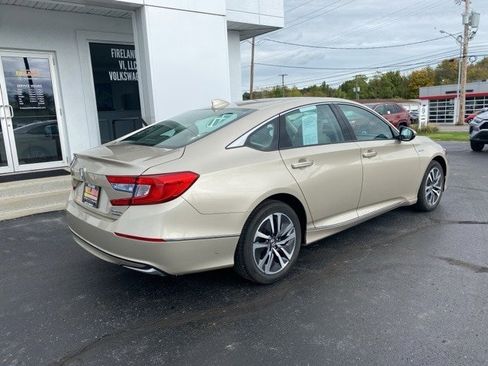 Used 2018 Honda Accord Touring image 8