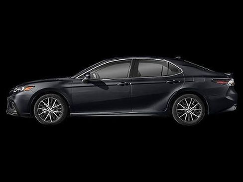 Used 2021 Toyota Camry SE w/ Cold Weather Package FWD image 50