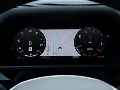 Certified 2025 Land Rover Defender 110 X-Dynamic SE image 31