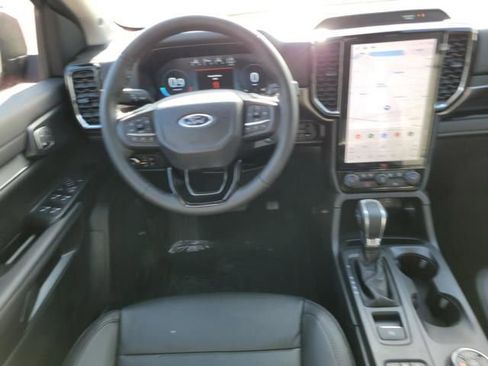 New 2025 Ford Ranger Lariat w/ FX4 Off-Road Package image 18