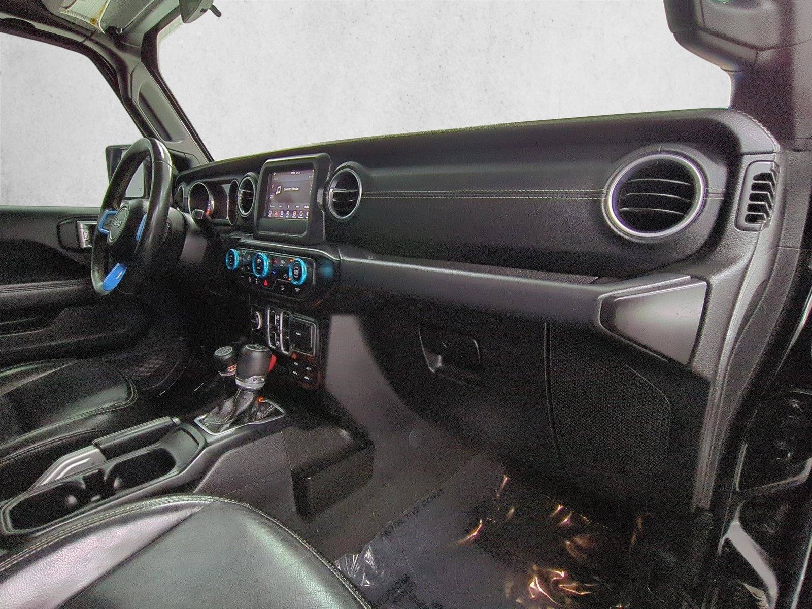 Used 2018 Jeep Wrangler Unlimited Sahara AWD/4WD image 23
