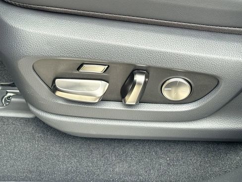 New 2025 Lexus LX 700h F Sport image 15