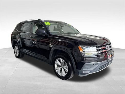 Used 2019 Volkswagen Atlas S w/ Towing Package AWD/4WD image 3