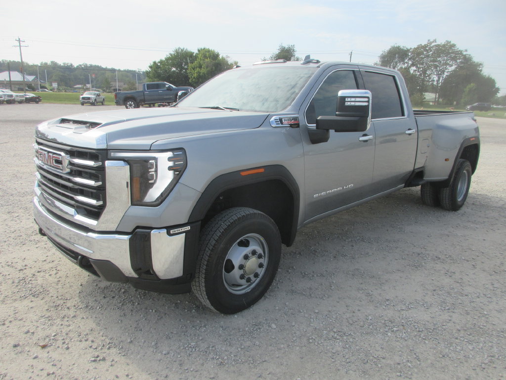 New 2026 GMC Sierra 3500 SLT w/ SLT Convenience Package AWD/4WD image 11