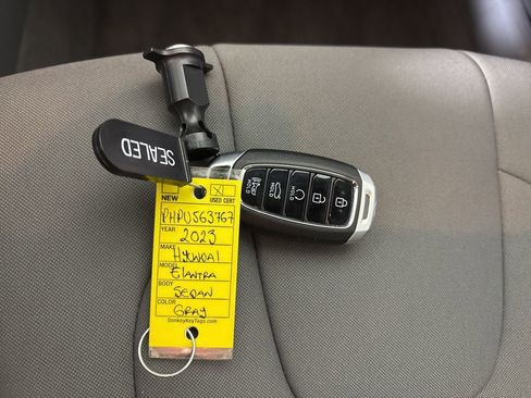 Used 2023 Hyundai Elantra SEL w/ Preferred Accessory Package image 28