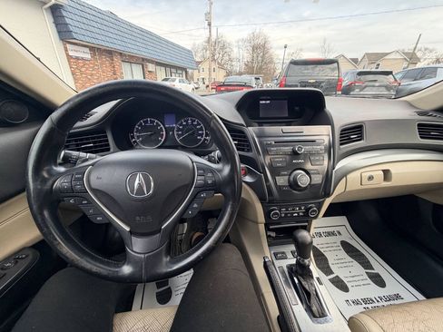 Used 2014 Acura ILX w/ Premium Package FWD image 4