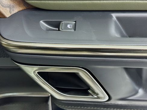 Used 2022 Rivian R1T Launch Edition image 28