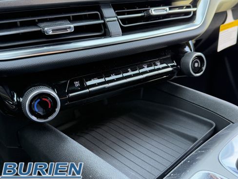 New 2026 Chevrolet Equinox EV LT image 17