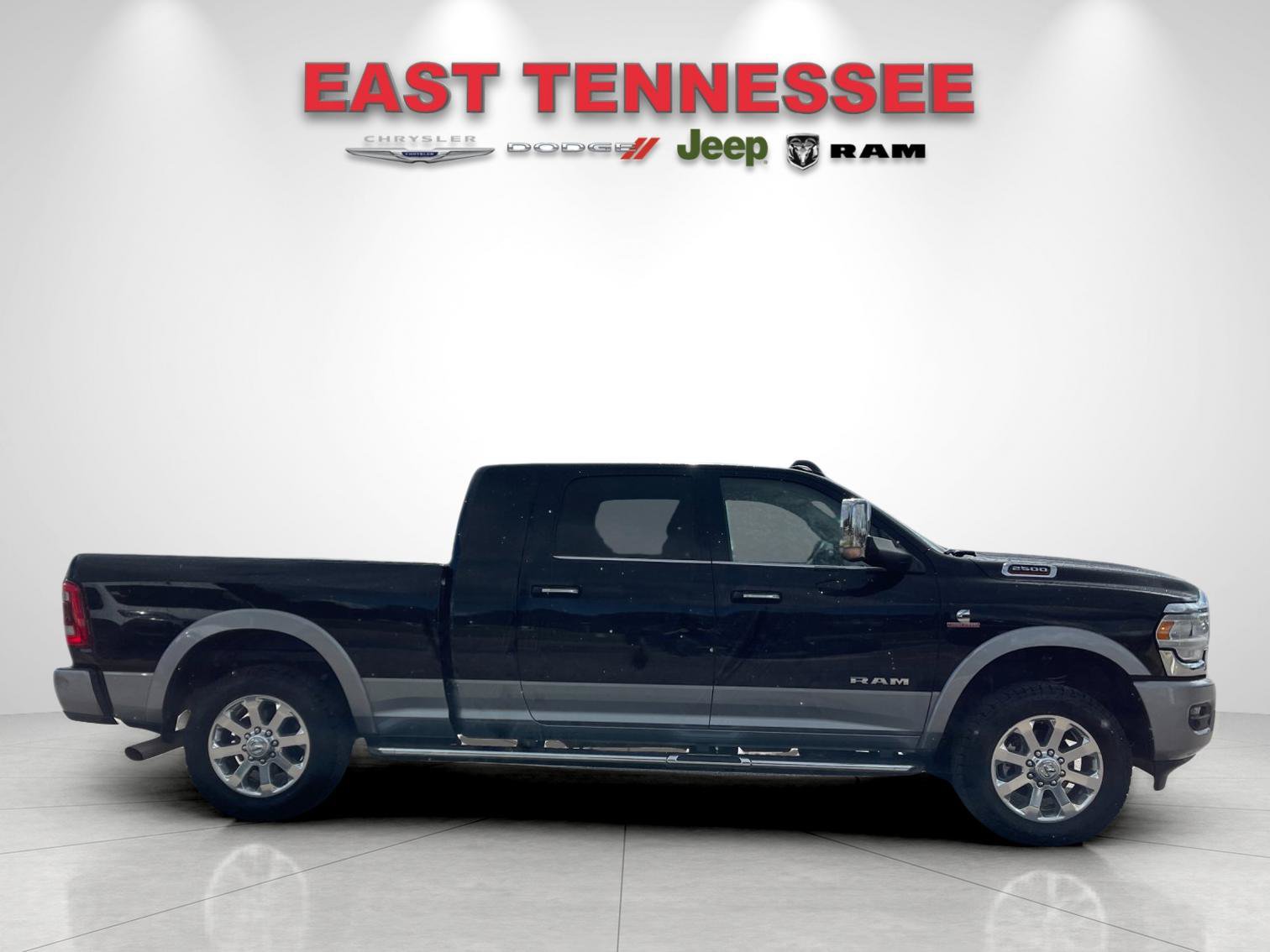 Used 2020 RAM 2500 Laramie AWD/4WD image 2