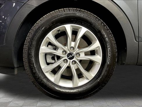 Used 2022 Kia Telluride LX AWD/4WD image 34