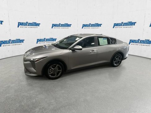 Used 2025 Kia K4 FWD image 5