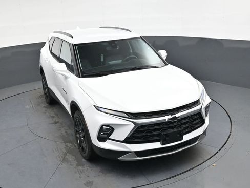 Used 2024 Chevrolet Blazer LT image 24