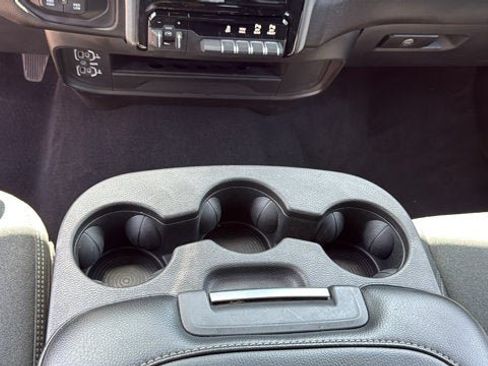 Used 2025 RAM 2500 Big Horn AWD/4WD image 22