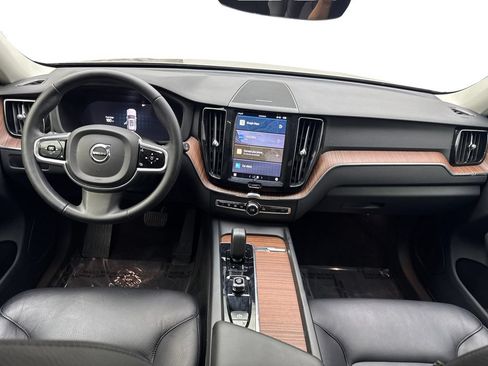 Used 2023 Volvo XC60 B5 Plus FWD image 51