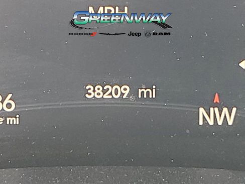 Used 2019 Chrysler Pacifica Limited image 33