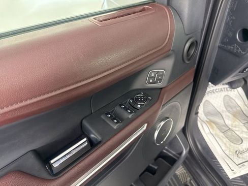 Used 2024 Ford Expedition Limited image 30